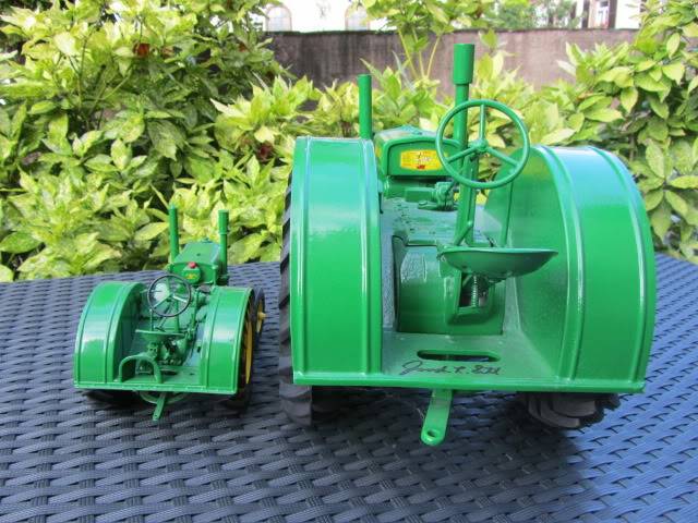 Les JOHN DEERE ...et autres miniatures de l'oncle Tom ! - Page 4 IMG_2738