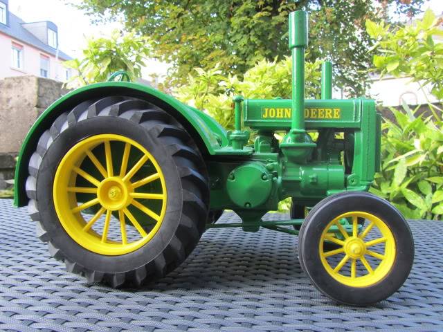 Les JOHN DEERE ...et autres miniatures de l'oncle Tom ! - Page 4 IMG_2740