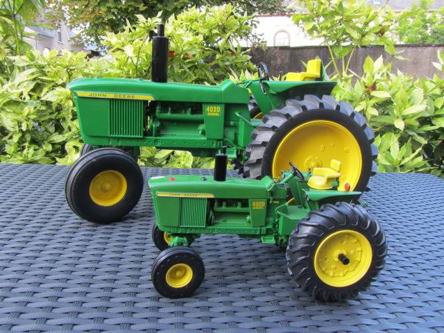 Les JOHN DEERE ...et autres miniatures de l'oncle Tom ! - Page 4 IMG_2748