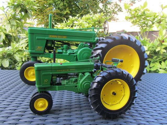 Les JOHN DEERE ...et autres miniatures de l'oncle Tom ! - Page 4 IMG_2763