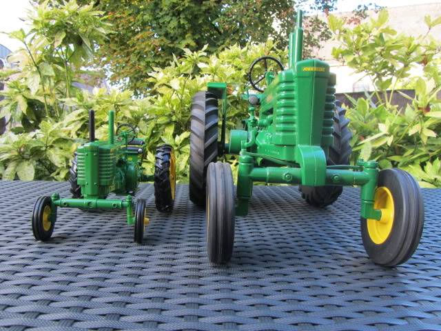 Les JOHN DEERE ...et autres miniatures de l'oncle Tom ! - Page 5 IMG_2791