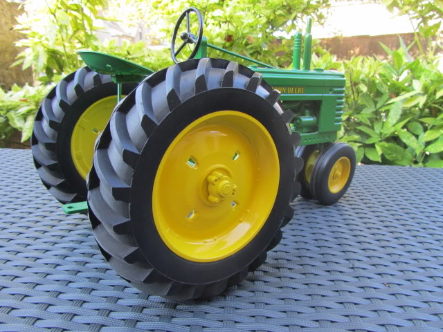 Les JOHN DEERE ...et autres miniatures de l'oncle Tom ! - Page 5 IMG_2801