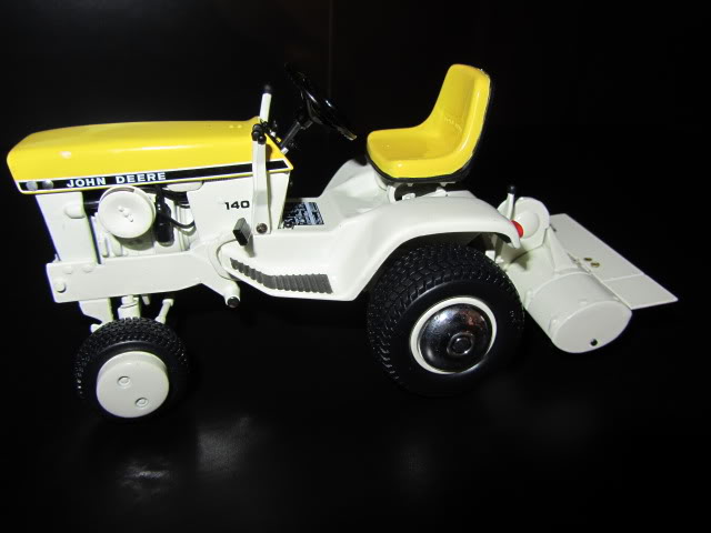 Les JOHN DEERE ...et autres miniatures de l'oncle Tom ! - Page 2 59