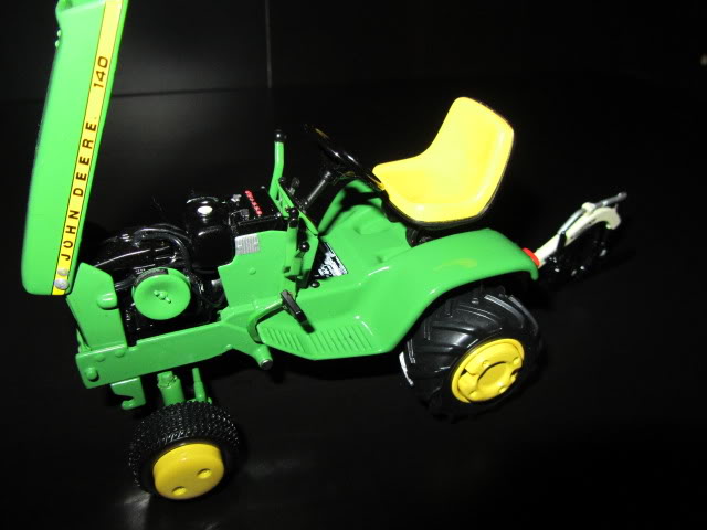 Les JOHN DEERE ...et autres miniatures de l'oncle Tom ! - Page 2 68