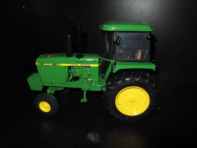 Les JOHN DEERE ...et autres miniatures de l'oncle Tom ! - Page 2 79