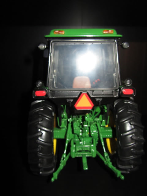 Les JOHN DEERE ...et autres miniatures de l'oncle Tom ! - Page 2 84