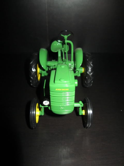 Les JOHN DEERE ...et autres miniatures de l'oncle Tom ! - Page 3 IMG_1674