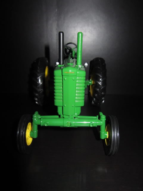 Les JOHN DEERE ...et autres miniatures de l'oncle Tom ! - Page 3 IMG_1922