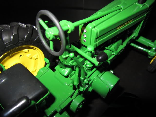 Les JOHN DEERE ...et autres miniatures de l'oncle Tom ! - Page 3 IMG_1926