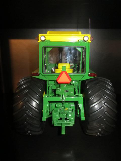 Les JOHN DEERE ...et autres miniatures de l'oncle Tom ! - Page 6 IMG_3653_zps71e25eab