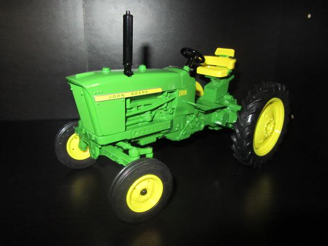 Les JOHN DEERE ...et autres miniatures de l'oncle Tom ! - Page 7 IMG_4059_zps88beb34a