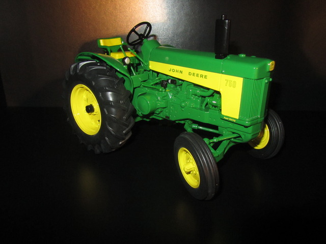 Les JOHN DEERE ...et autres miniatures de l'oncle Tom ! - Page 7 IMG_5637_zps5yp6hc1h