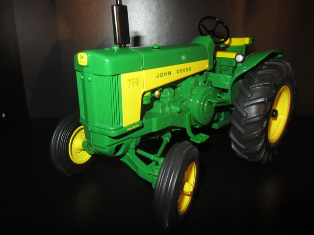 Les JOHN DEERE ...et autres miniatures de l'oncle Tom ! - Page 7 IMG_5638_zpst4bzuhrf