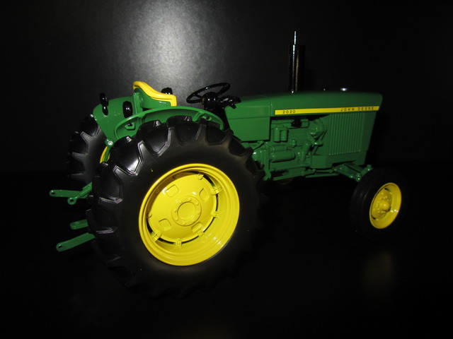 Les JOHN DEERE ...et autres miniatures de l'oncle Tom ! - Page 7 IMG_7325_zpsniqdjehr