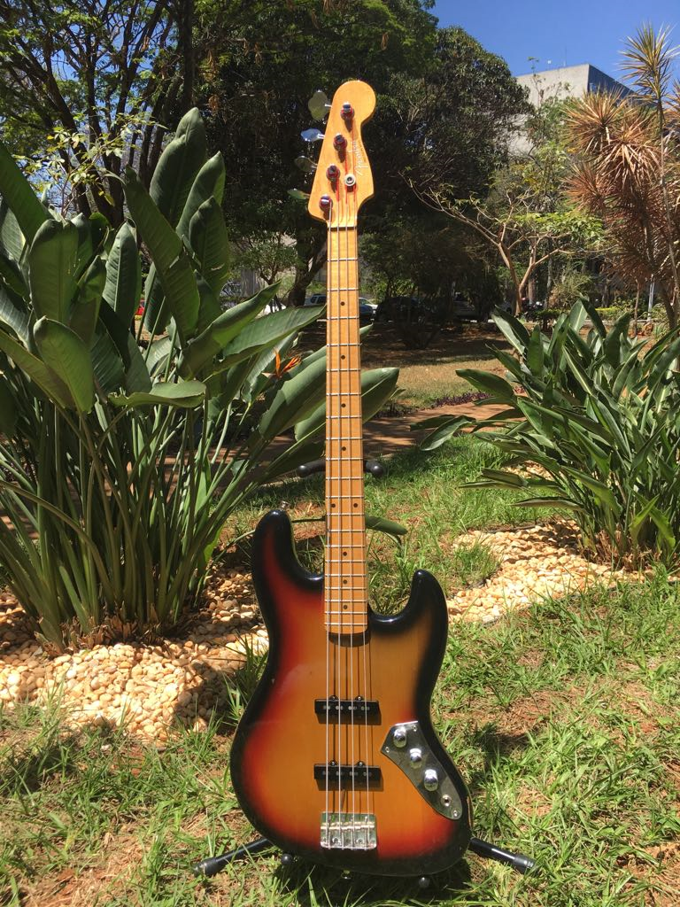 Fender Jazz Precision Bass - Modern Eletric Bass Nynuy