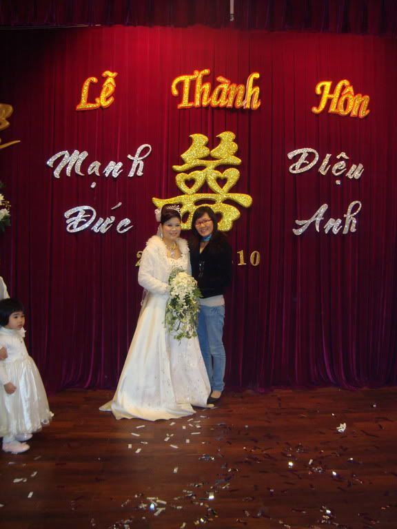 Đám cưới đầu tiên trong năm 2010 của lớp chúng ta : Diệu Anh và Mạnh Đức ( 24/01/2010 ) DSC02557