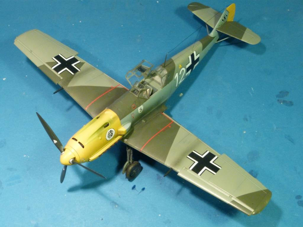 Bf 109E-7, Vit 12 (tamiya 1/48) P1020531_zps8df23eb0