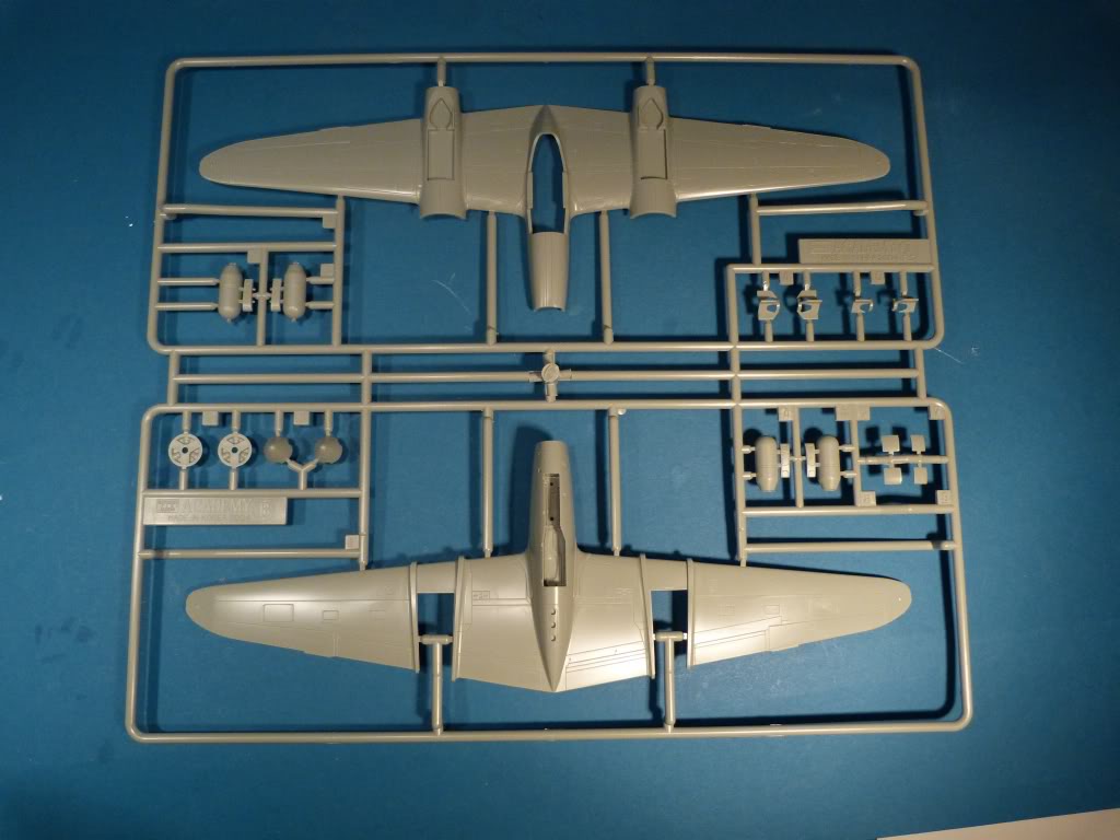 Lockheed P-38J Lightning, Academy 1/72 P1000911