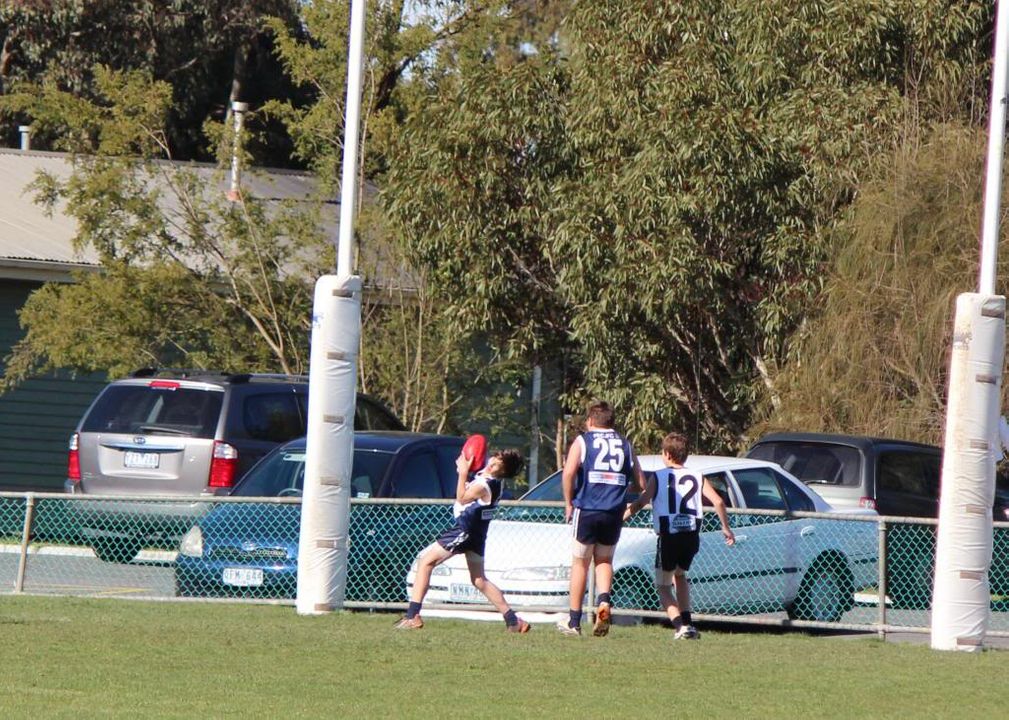 round 12 v glengary U141_zps4468650c