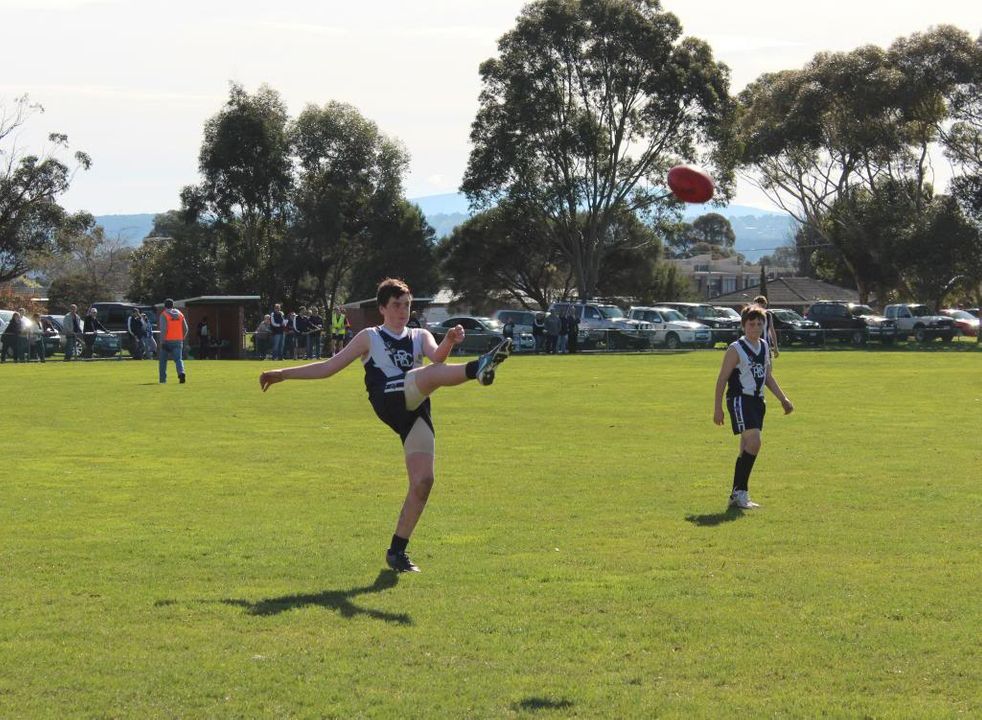 round 12 v glengary U146_zpsb35d9c55