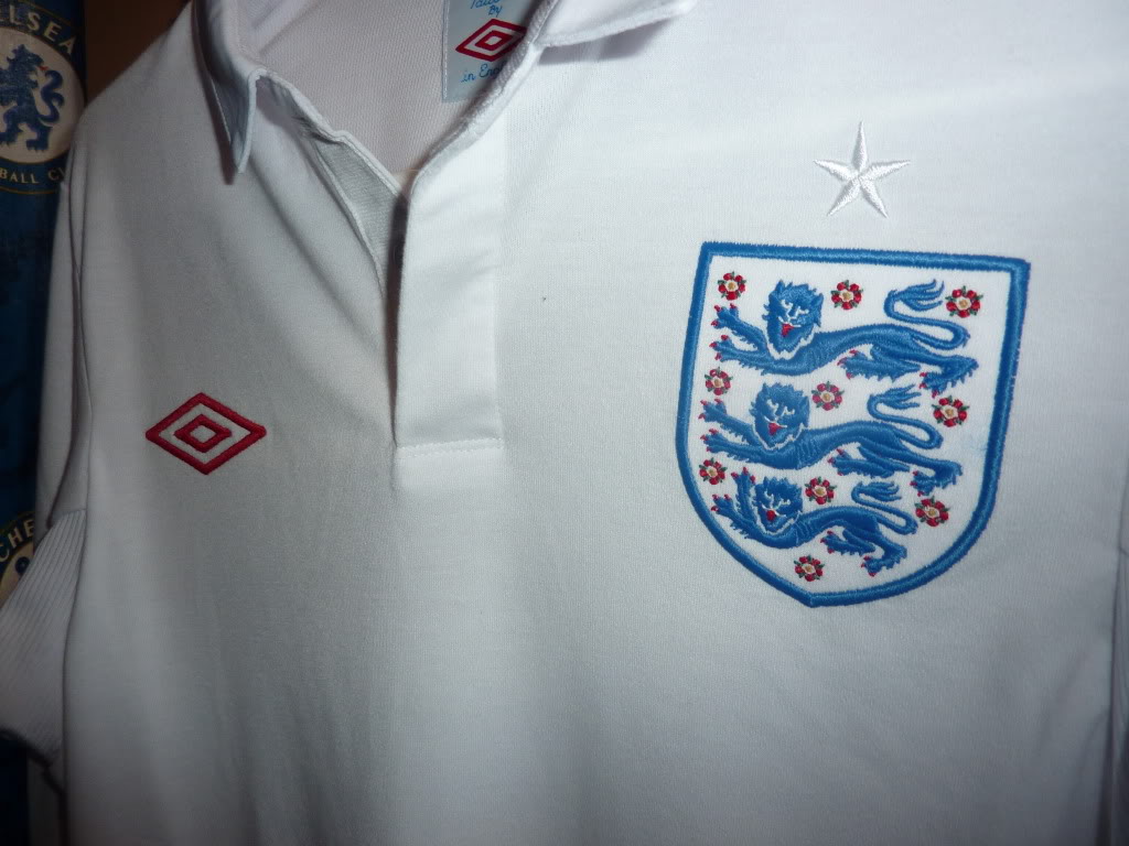 Cazza's latest hauls EnglandHome09-10Detail