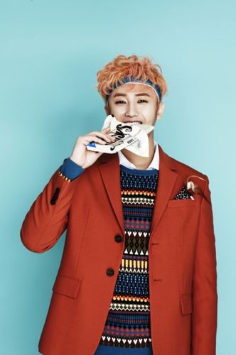 Heo Young Saeng 3th mini album LIFE Eff394c44e94ec9edddf833e4fddde93