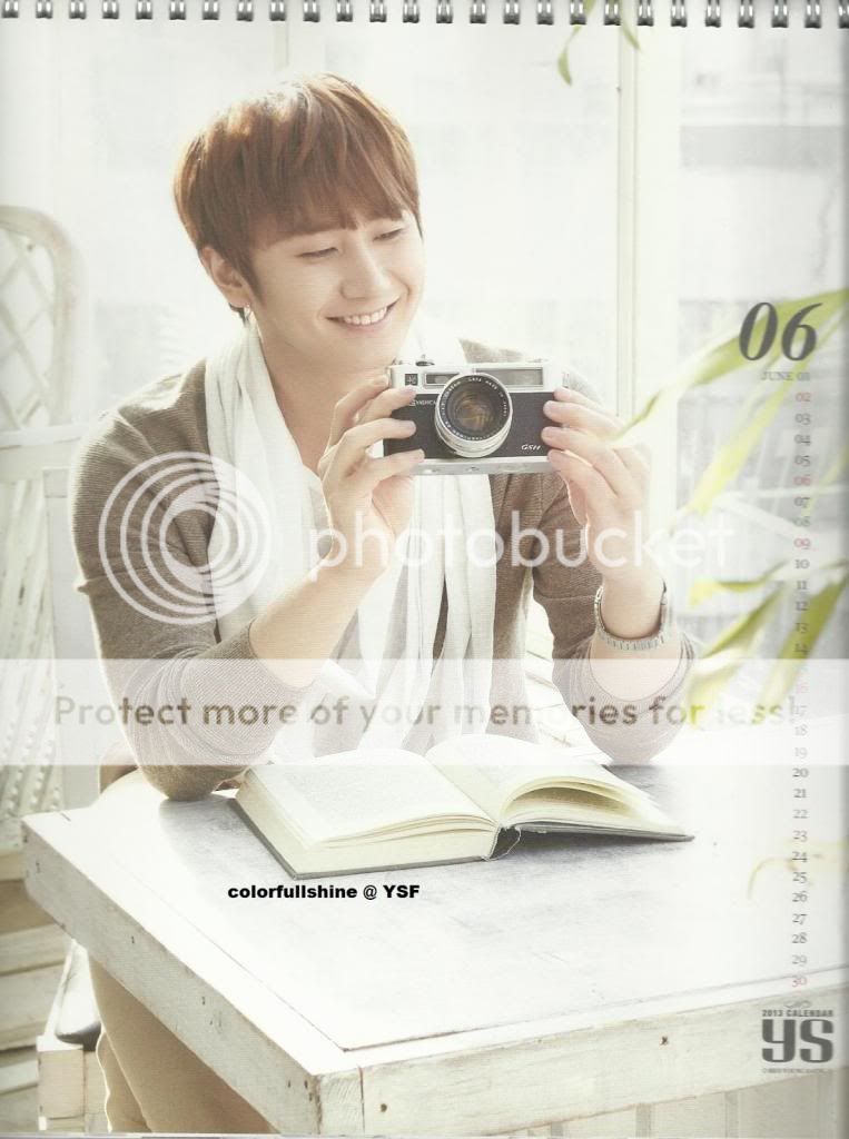 Young Saeng Official Calendar 2013 24_zps4b78170a