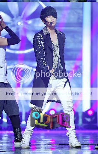 Young Saeng in Inkigayo 8467F694-BB3A-4E73-97B1-129EC757091E