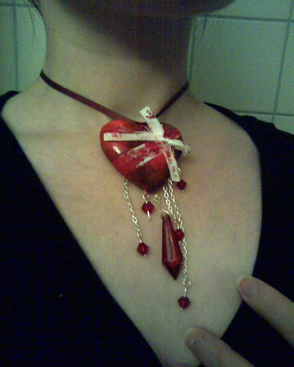 Emilie Autumn inspired necklace (making of) Easyd6