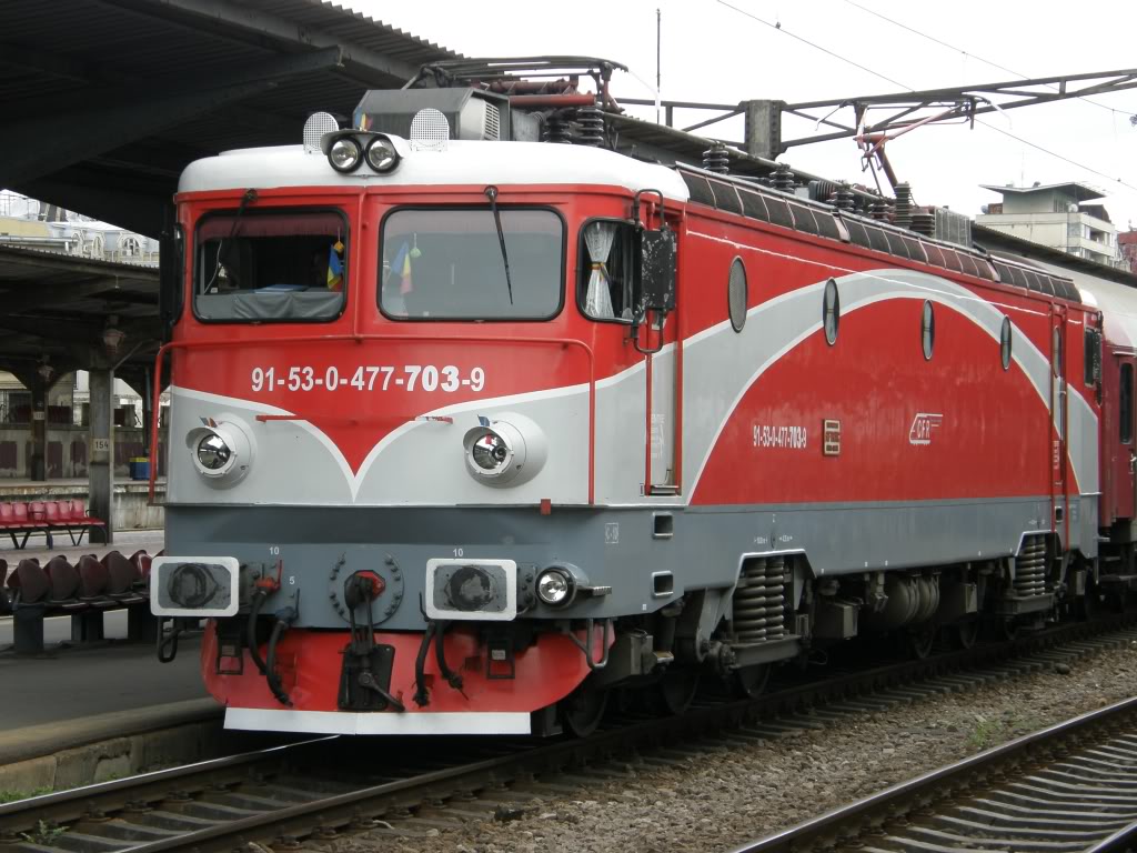 Locomotive clasa 47  (Vol. II) 91-53-0-477-703-9_R827_SIB