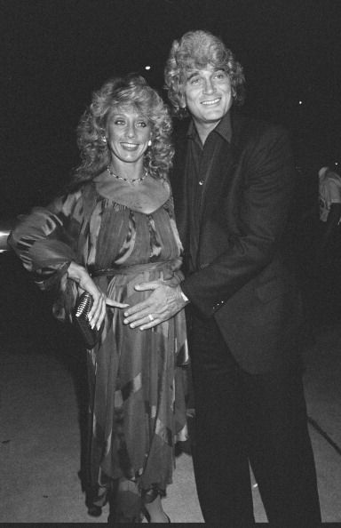 Acompanhe Michael Landon em suas Festas de Gala!!! 01May1983