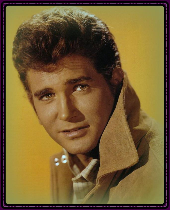 Homenagens a Michael Landon pelo 21° aniversário de seu falecimento Fofml3