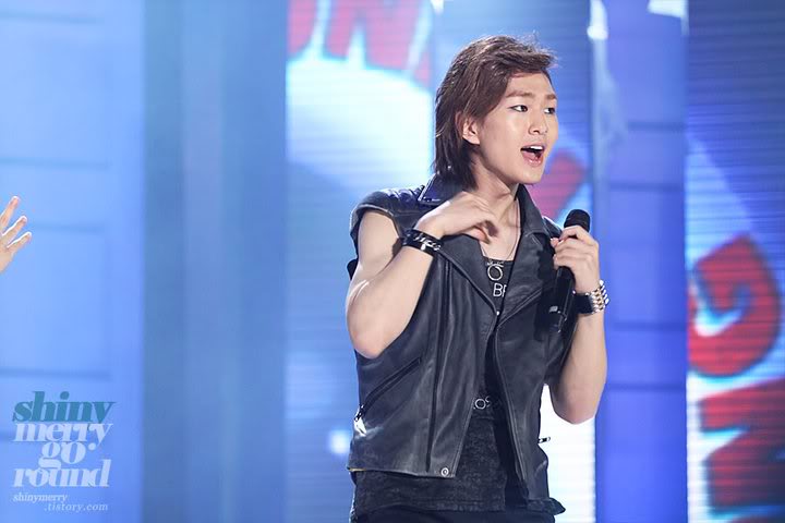 Onew's picture - Page 3 151030_1526873767582_1106807305_31325829_6717664_n