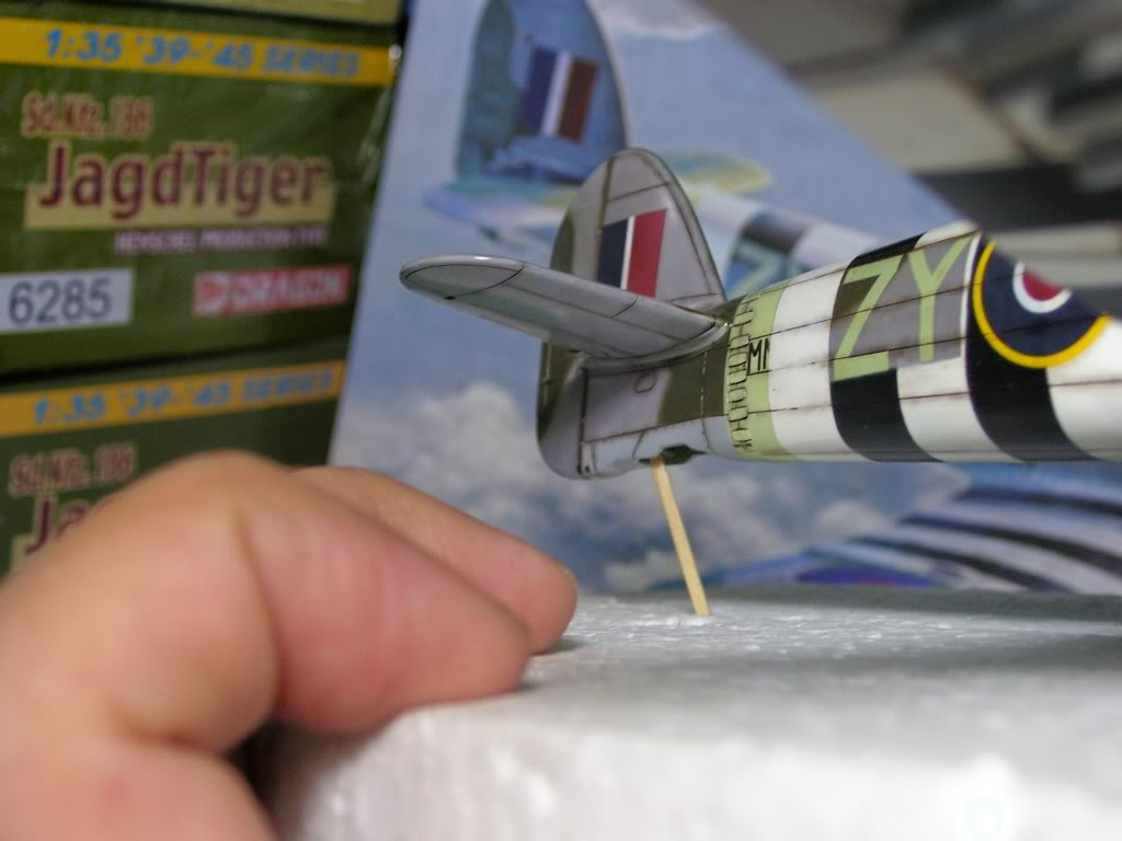 Hawker Typhoon Tear Drop Canopy 1/48 Hasegawa (Terminado) - Página 2 Enguarring21