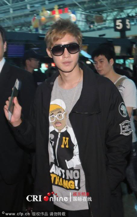 [HJL] Llegada al Changi Airport - Singapur (4)    295893_272485792777664_231614143531496_1187399_2794856_n