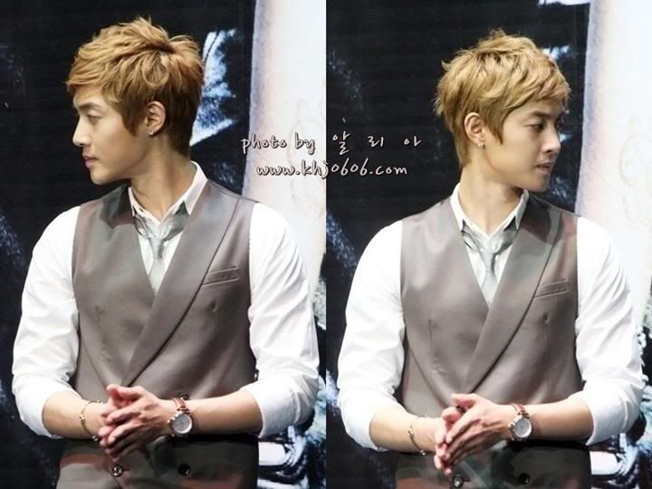 [HJL] BreakDown Hi-FIVE Event en Malasia (5)    297289_272497542776489_231614143531496_1187490_7414263_n