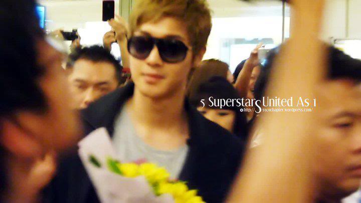 [HJL] Llegada al Changi Airport - Singapur (4)    299361_272485449444365_231614143531496_1187391_2515576_n