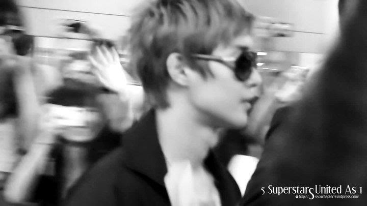 [HJL] Llegada al Changi Airport - Singapur (4)    299361_272485452777698_231614143531496_1187392_2089091_n