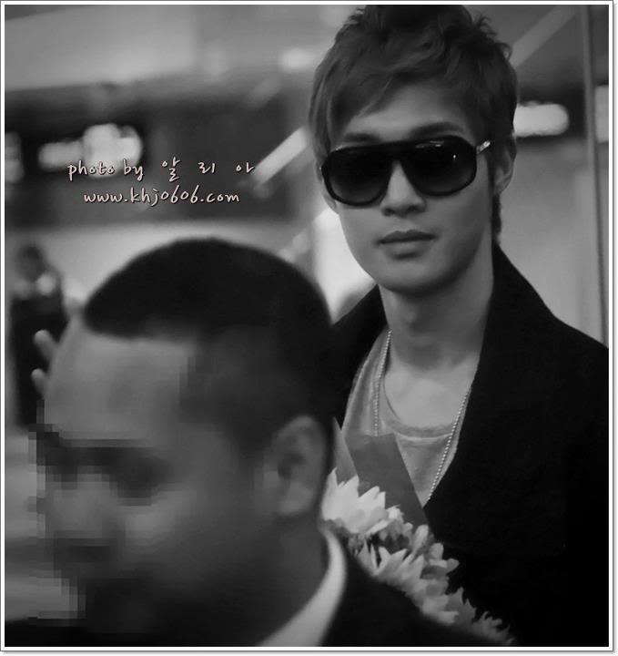 [HJL] Llegada al Changi Airport - Singapur (4)    312831_272485946110982_231614143531496_1187408_5108959_n