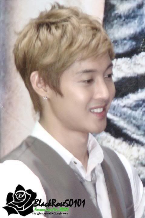 [HJL] BreakDown Hi-FIVE Event en Malasia (5)    314071_272505962775647_231614143531496_1187541_5966051_n