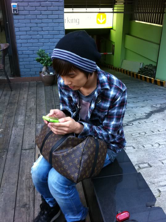 [trans] JungMin en Twitter (facebook) (25.9.10) 61346_153779611320349_135747513123559_328604_576948_n