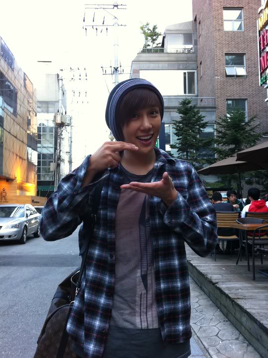 [trans] JungMin en Twitter (facebook) (25.9.10) 62716_153779304653713_135747513123559_328601_1938441_n