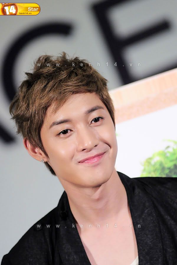 [HJL] Fansign Event in Vietnam Queen Plaza [12.08.11]  (2) 110812StarKHJFM3dfdgdg