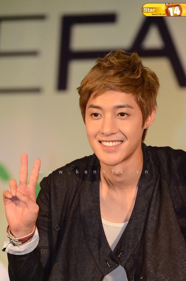 [HJL] Fansign Event in Vietnam Queen Plaza [12.08.11]  (2) 110812starKJH110dfdfggg