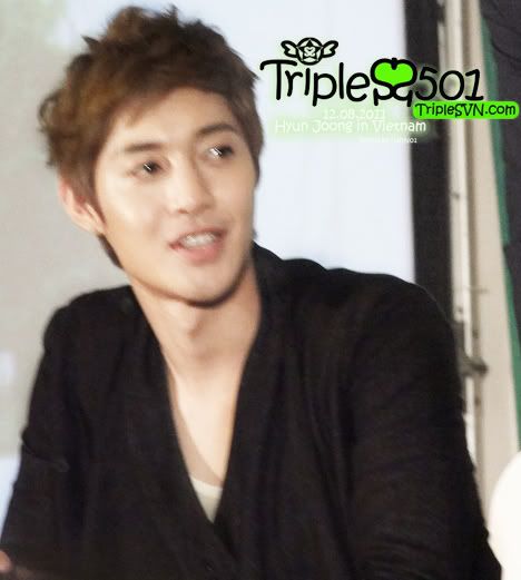 [HJL] Fansign Event in Vietnam Queen Plaza [12.08.11] (4)   35