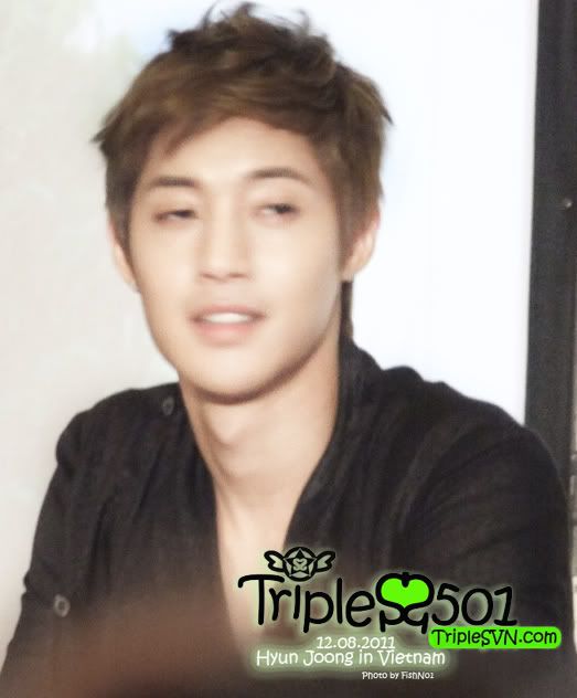 [HJL] Fansign Event in Vietnam Queen Plaza [12.08.11] (4)   43