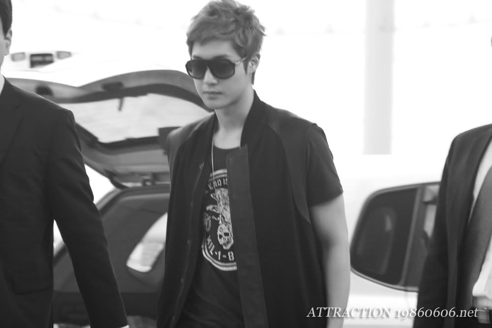 [HJL] Incheon Airport hacia Taiwan [14.08.11] (3)  6ab0e7c843e14ea238db49eb-1