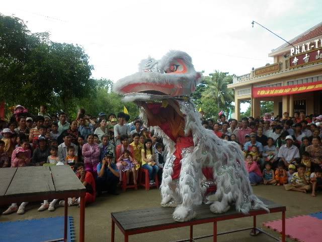 Đoàn nhà thiếu nhi Lấp Vò lễ hội phật thầy tây an P1000675-1