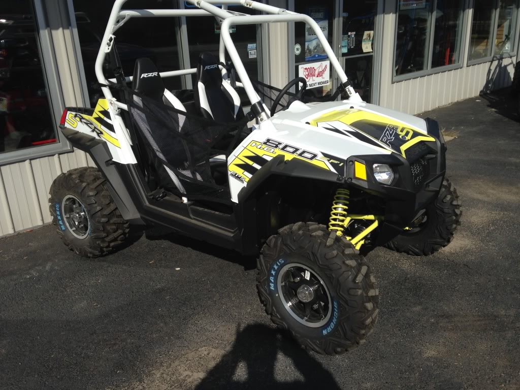 2012 Polaris rzrs BigR  addition Null_zps170e8629