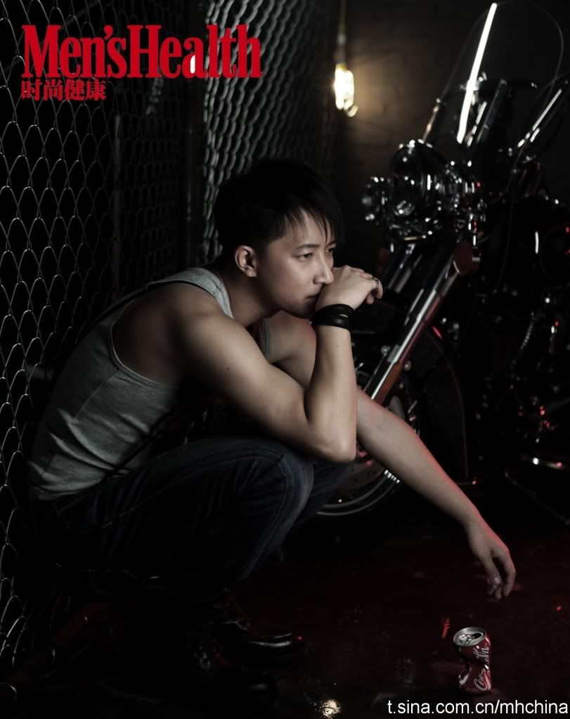 [22/1/11] Han Geng sur Men Health's Magazine 55291103200601010409123394635169169_000